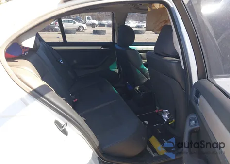 2003 BMW 325Xi из США, поврежденный, VIN WBAEU33463PM53817